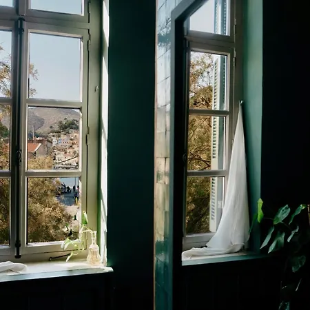 1900 Ξενοδοχείο *